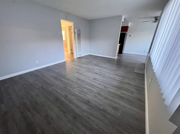 317 E Hazel St #C, Inglewood, CA 90302