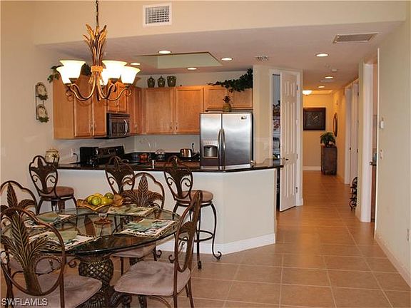 3rd image of 13770 Julias Way APT 1121