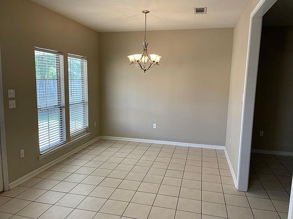 3rd image of 40314 Creekway Cove Ct