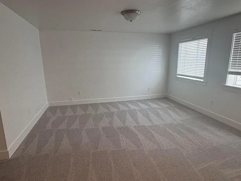 Unit Photo