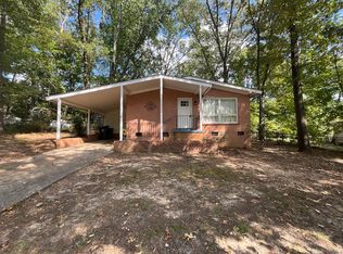 2706 Wynnewood Dr, Greensboro, NC 27408
