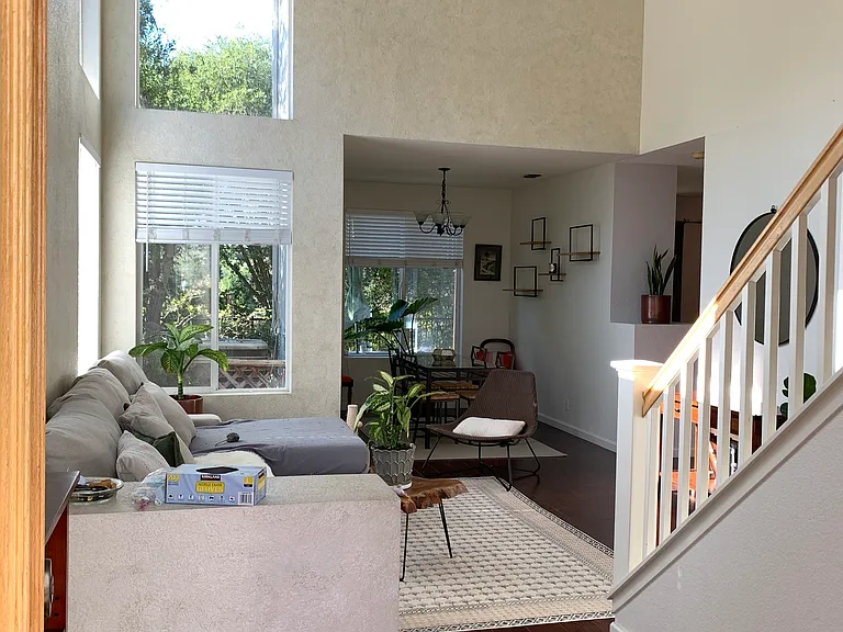 1026 Vista Pointe Cir — Photo 9
