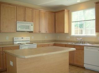 220 Hillview Dr, Durham, NC 27703