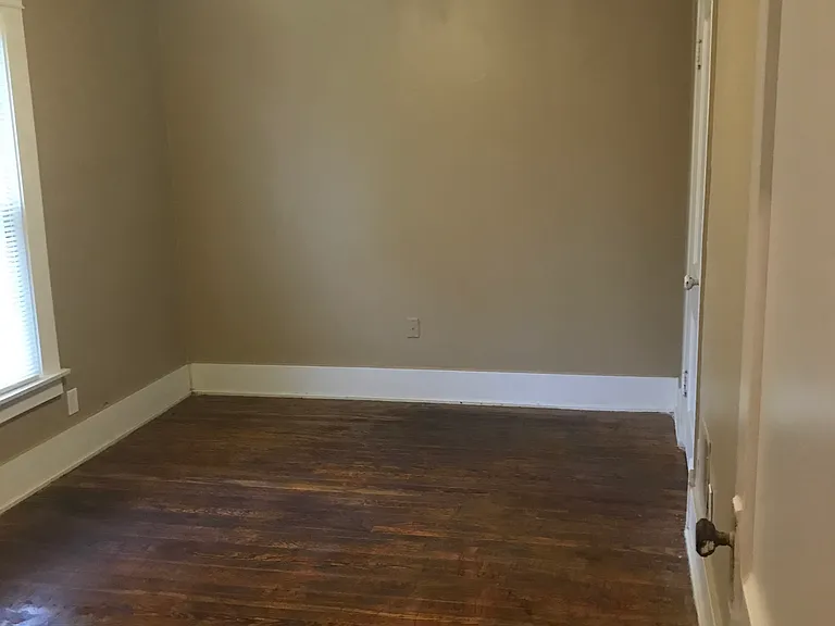275 Belmont St NW — Photo 11