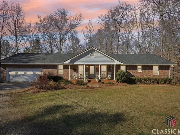 305 Huff Lake Road, Bogart, GA 30622