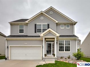 8616 S 163rd Ave, Omaha, NE 68136