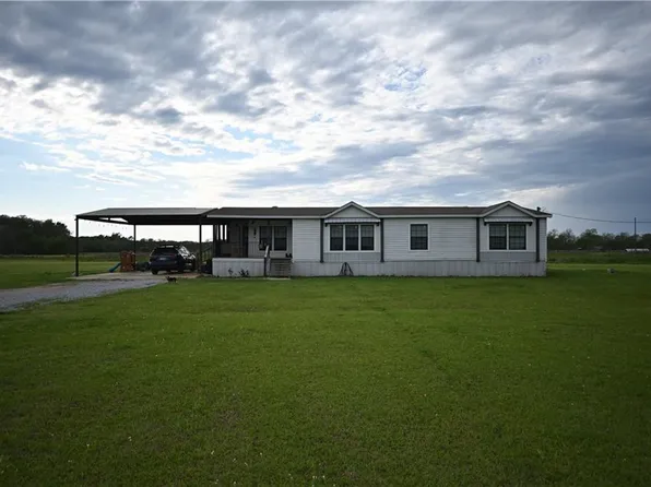 1938 Blood Bend Rd, Saint Landry, LA 71367