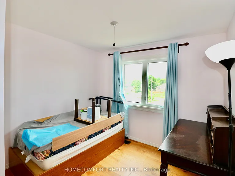 12 Banbury Ct — Photo 27
