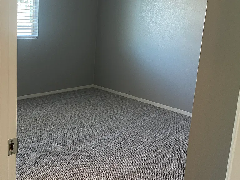 2460 Avignon Cir — Photo 17