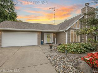 8380 N Linden Rd, Mount Morris, MI 48458