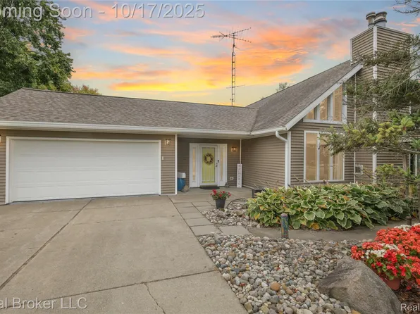 8380 N Linden Rd, Mount Morris, MI 48458