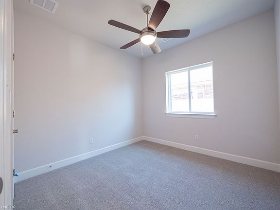 5th image of 200 Mangold Dr