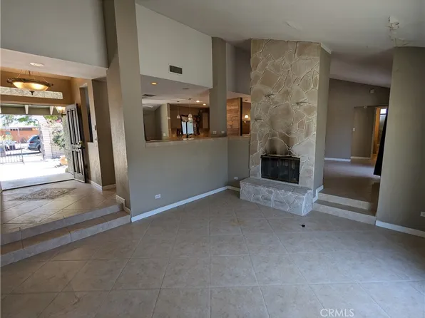 3190 E Vincentia Rd, Palm Springs, CA 92262