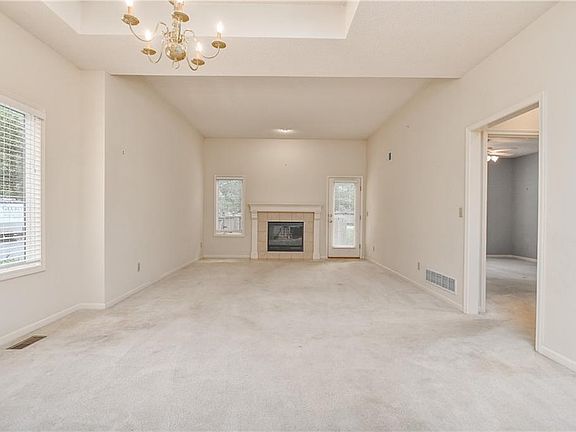5th image of 6316 W 145th St