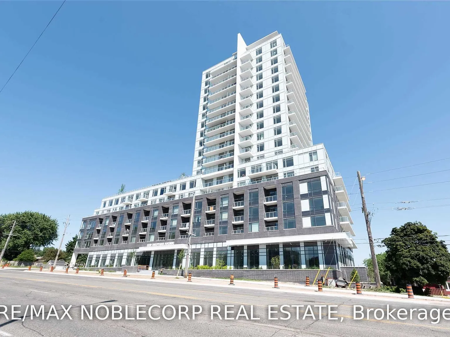 2 bed, $2,800 — Photo 1