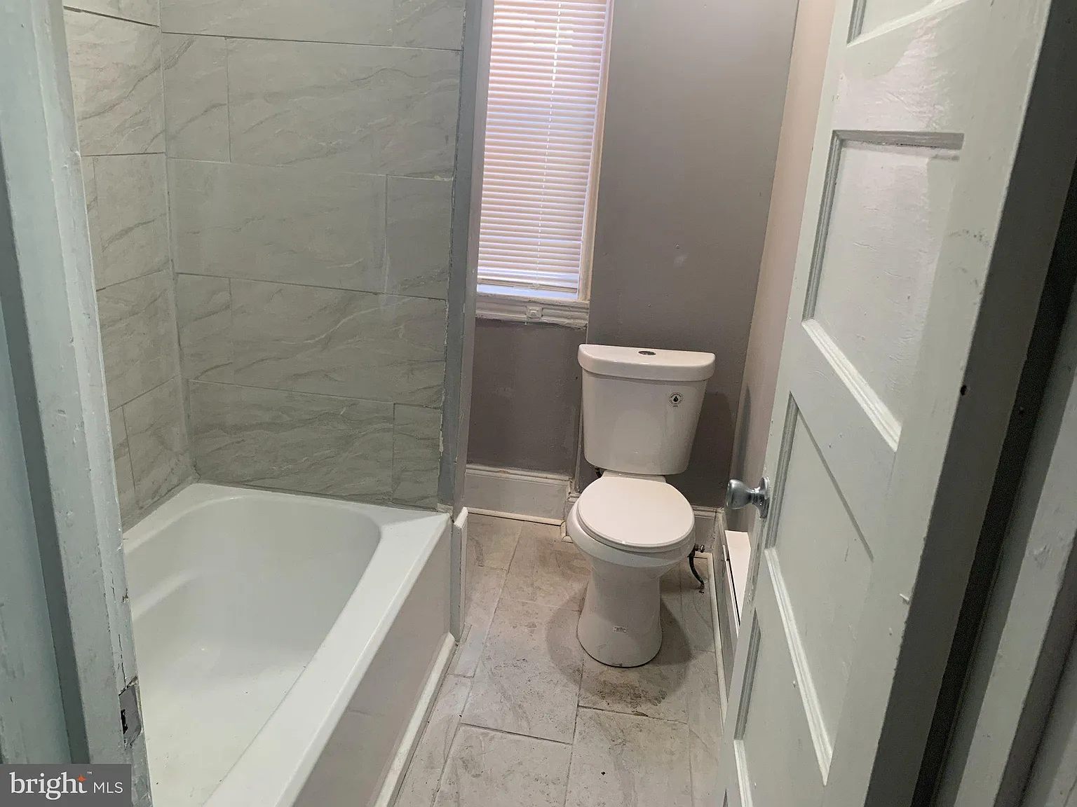 2 bed, 1.0 bath, 1246 sqft, $1,250 — Photo 3