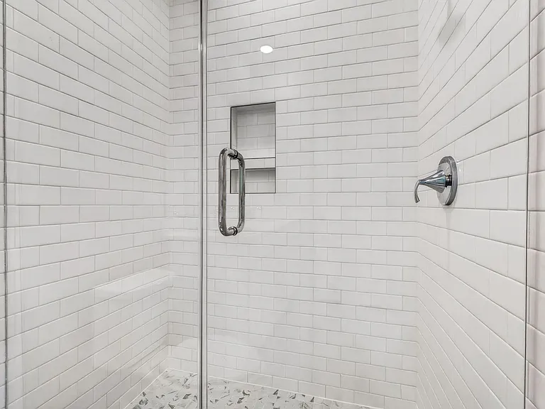 417 Talbot Dr — Photo 28