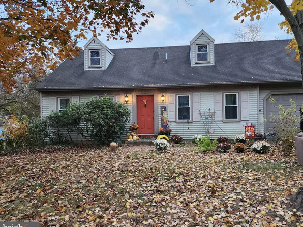 16 Yardley Grn, Lancaster, PA 17603