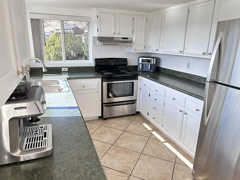 4850 Comanche Trl — Photo 15