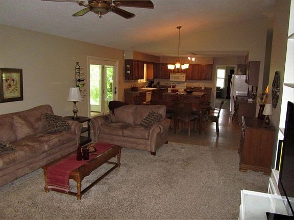 4th image of 16590 N Briarwood Dr