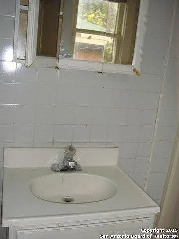 925 W Woodlawn Ave #GARAGE — Photo 6