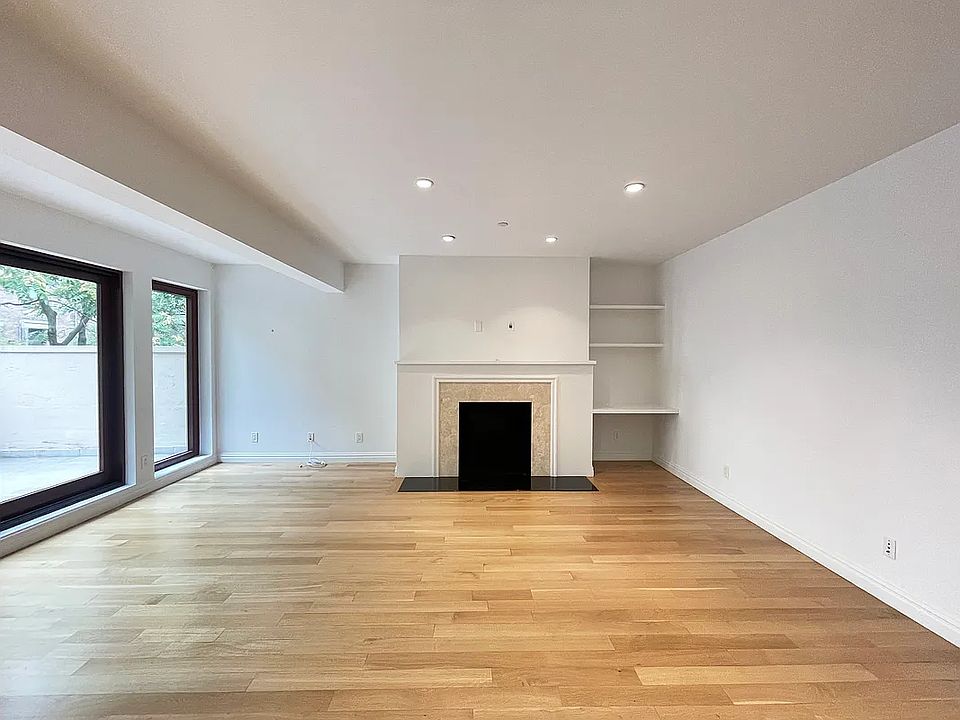 1st image of 35 E 63rd St #3B