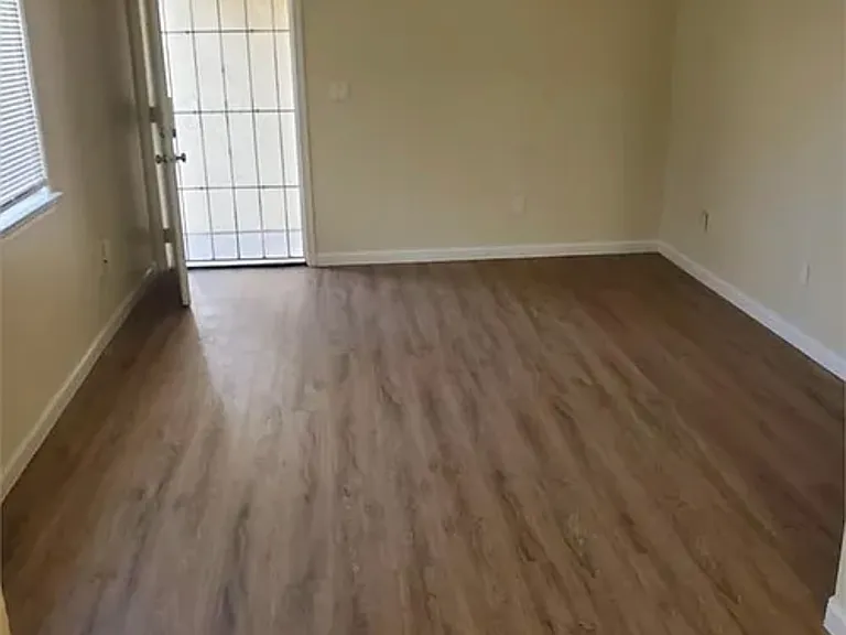 3520 Y St #3 — Photo 17