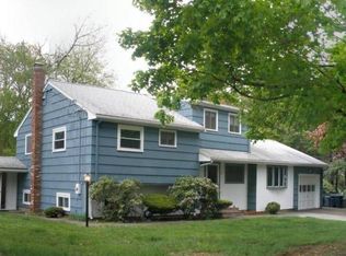 8 Laurel Rd, Sharon, MA 02067