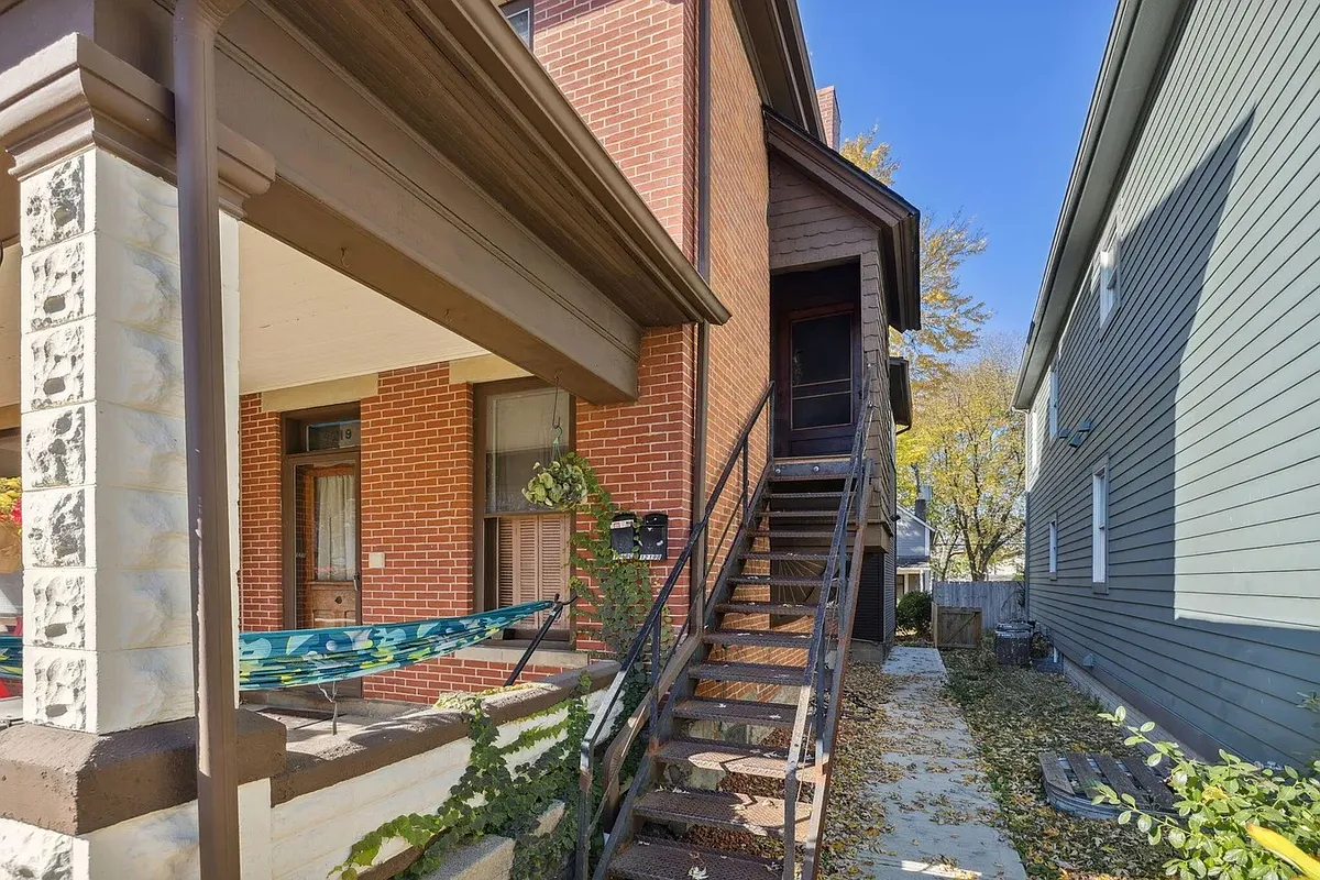Building Photo - 1219 Highland St #C