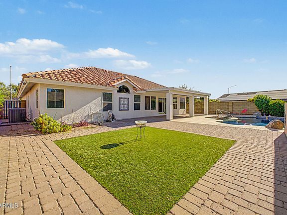 3rd image of 7302 E CLOVIS Avenue