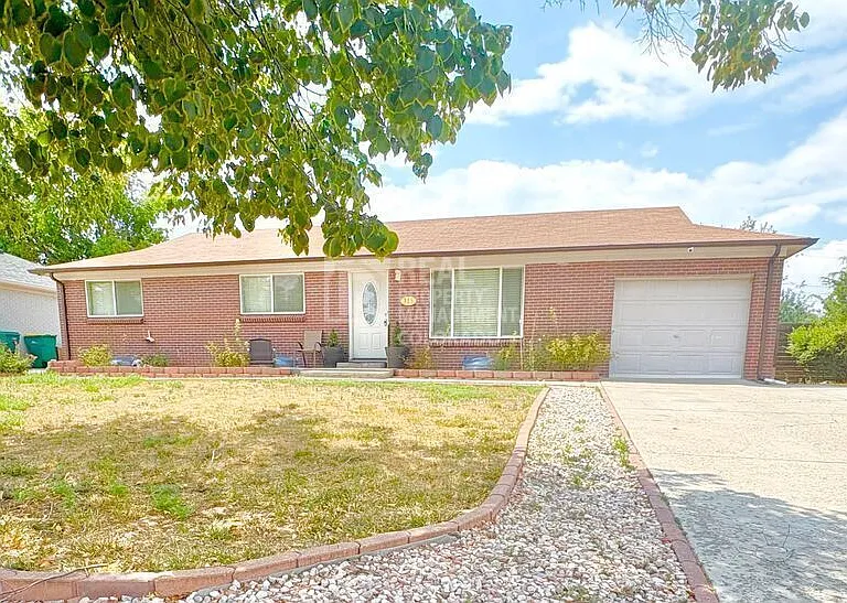 315 Galena St — Photo 1