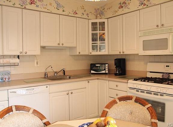 3rd image of 49 Heritage Dr Unit 49A