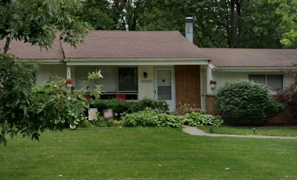 1st image of 28350 Thorny Brae Rd
