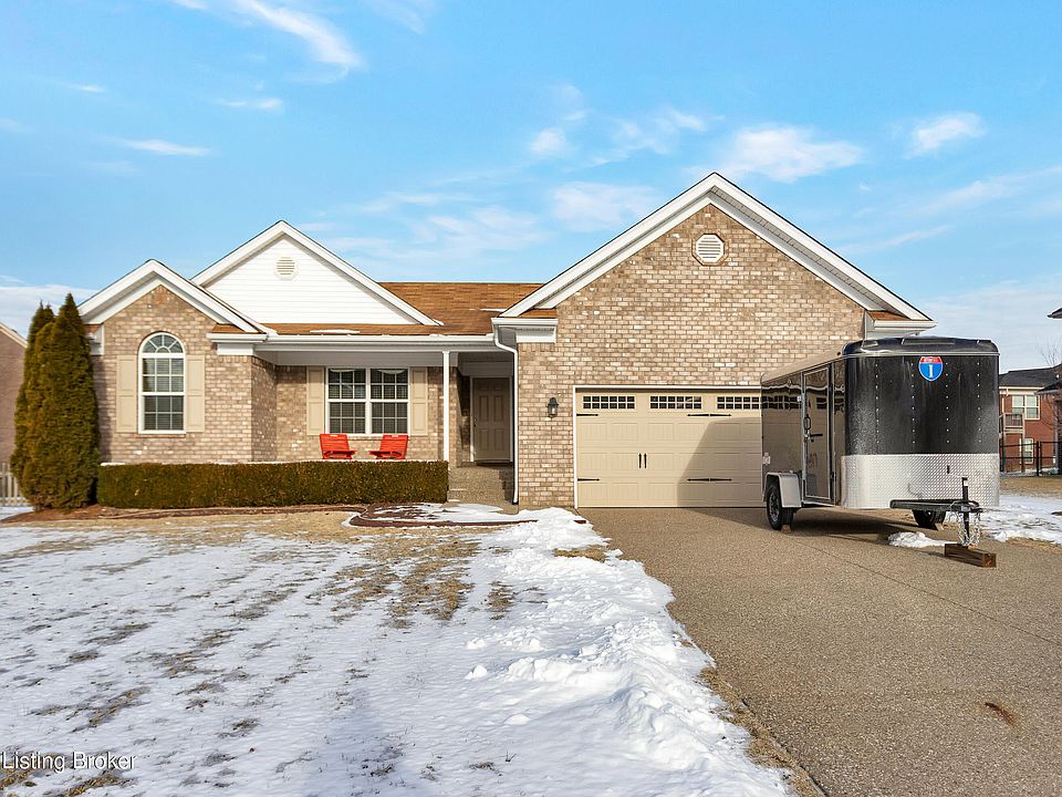 1st image of 403 Persimmon Dr