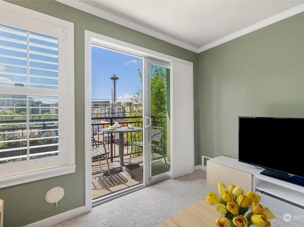 810 Taylor Avenue N #227, Seattle, WA 98109