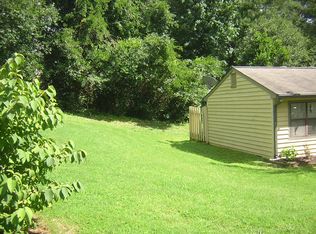 133 Sandalwood Cir, Lawrenceville, GA