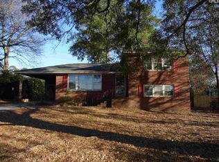 1018 Universal Dr, Columbia, SC 29209