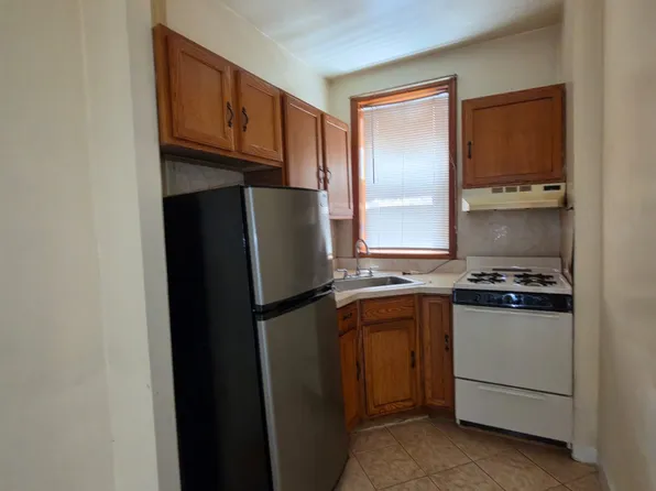 92 W 33rd St #31E, Bayonne, NJ 07002