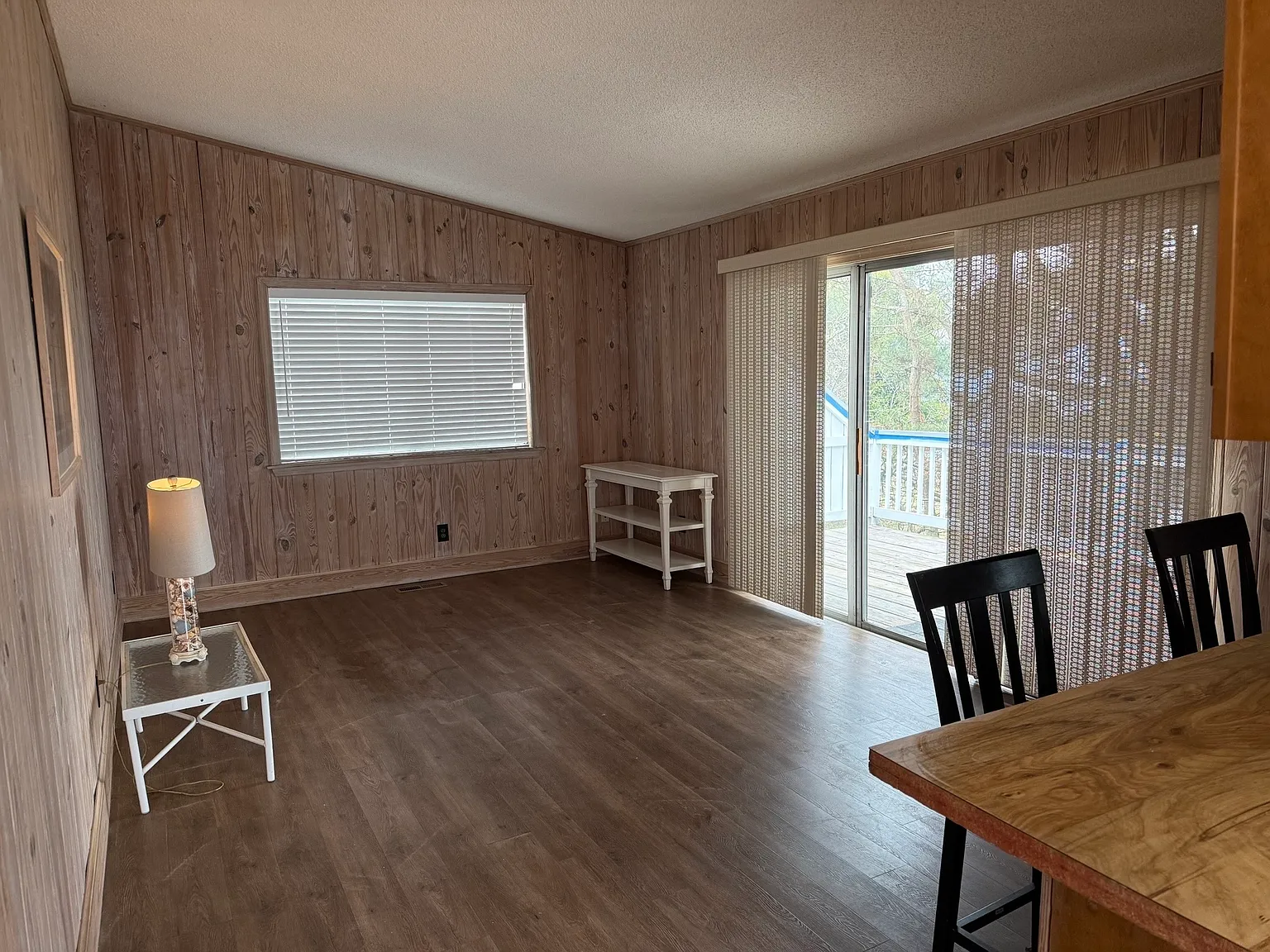 2 bed, 950 sqft, $1,975 — Photo 4