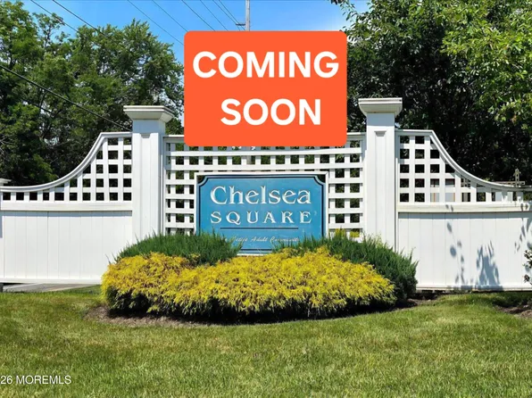 207 Knightsbridge Lane #1207, Morganville, NJ 07751