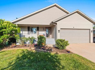 1558 Belmont Rd, Howard, WI 54313