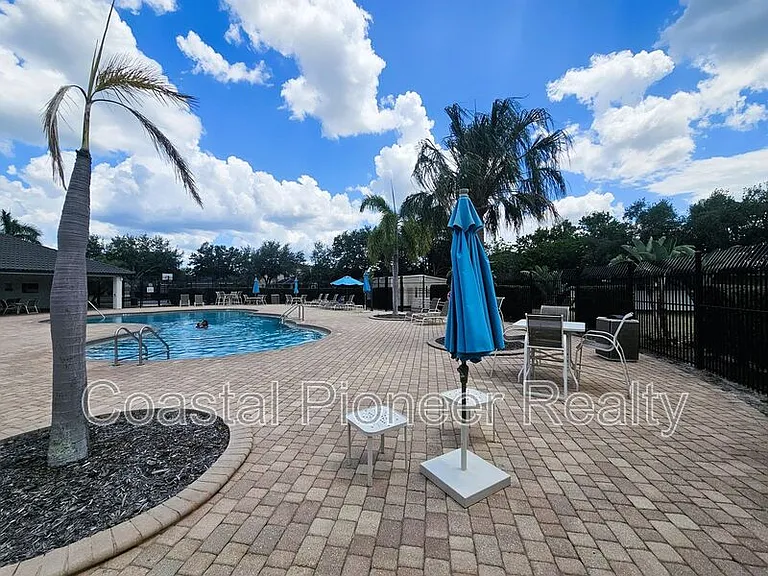 1824 Mira Lago Cir — Photo 43