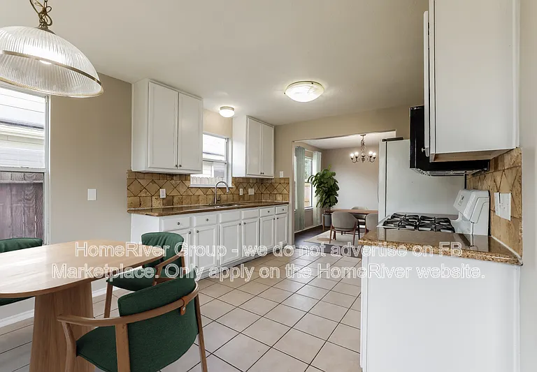 14007 Marners Ct — Photo 5