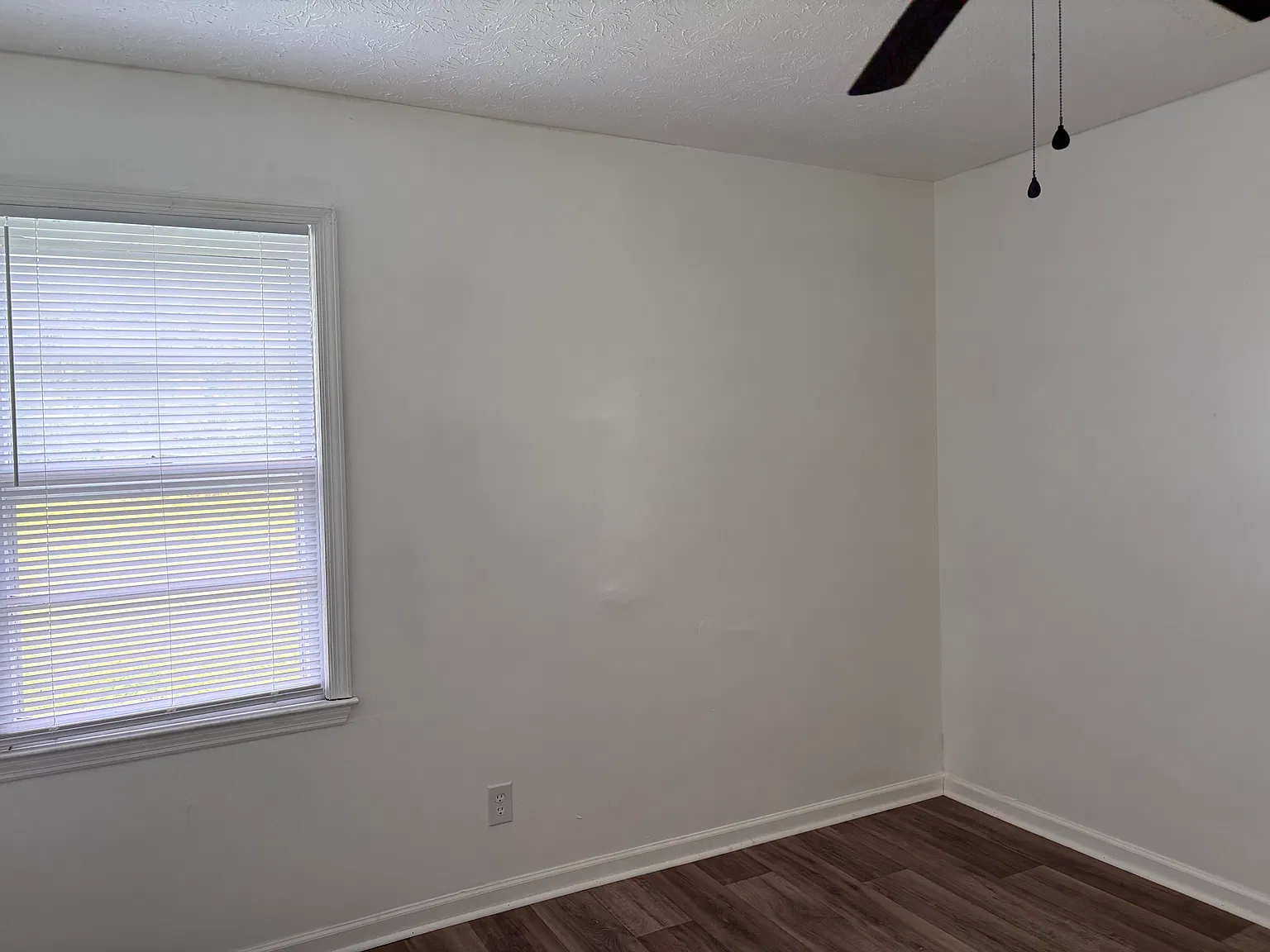 3 bed, $1,000 — Photo 4