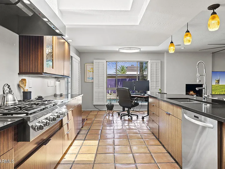 4002 E Alan Ln — Photo 19