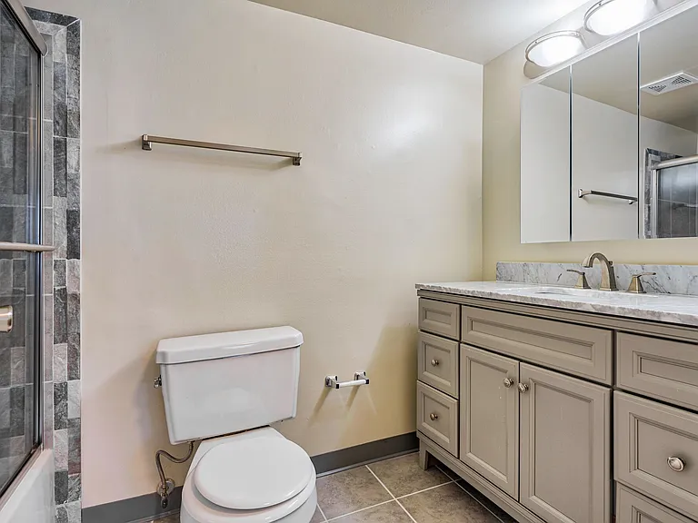 Brookbend Apartments — Photo 19