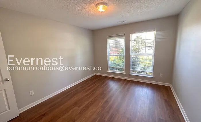 113 Coldsprings Dr — Photo 9