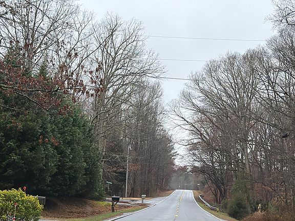 5th image of 1939 Smyrna Rd SW