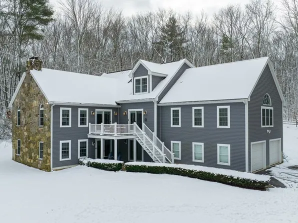 59 Lake Rd, Brookfield, MA 01506