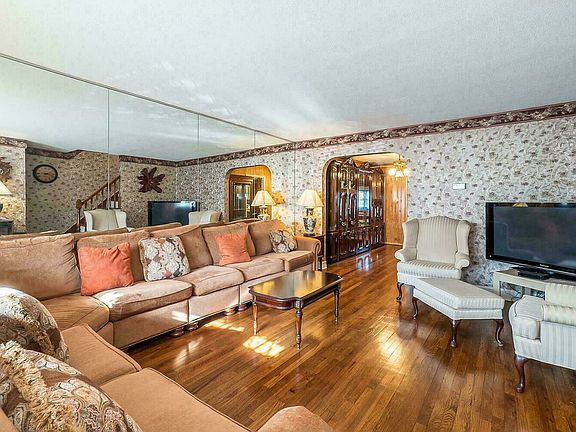 2nd image of 21-23 80th St
